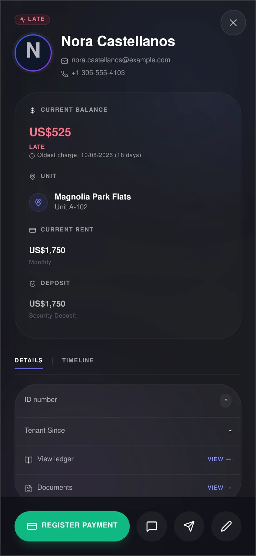 FloRent on a phone: the tenant's file with a US$525 balance and the button to register the payment.